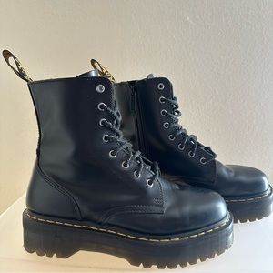 DR MARTENS JADON BOOT SMOOTH LEATHER PLATFORMS